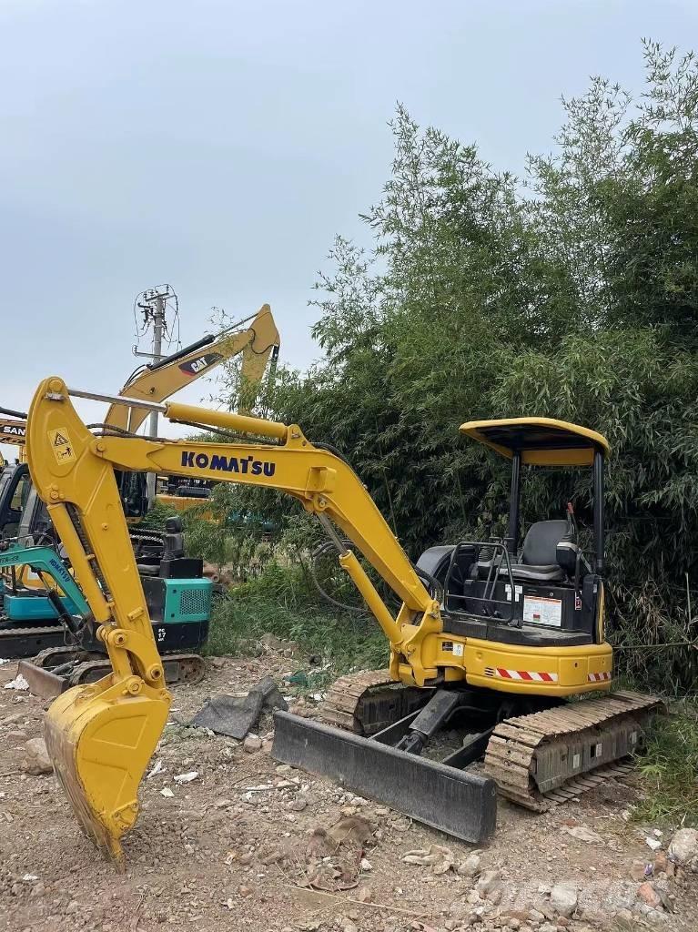 Komatsu PC35 소형 굴삭기 7톤 미만