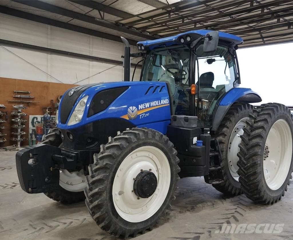 New Holland T 7.210 트랙터