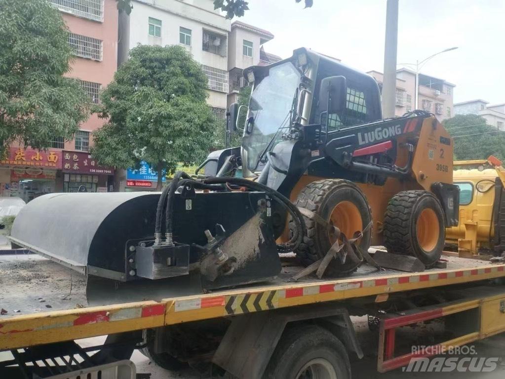 LiuGong 395B  스키드로더