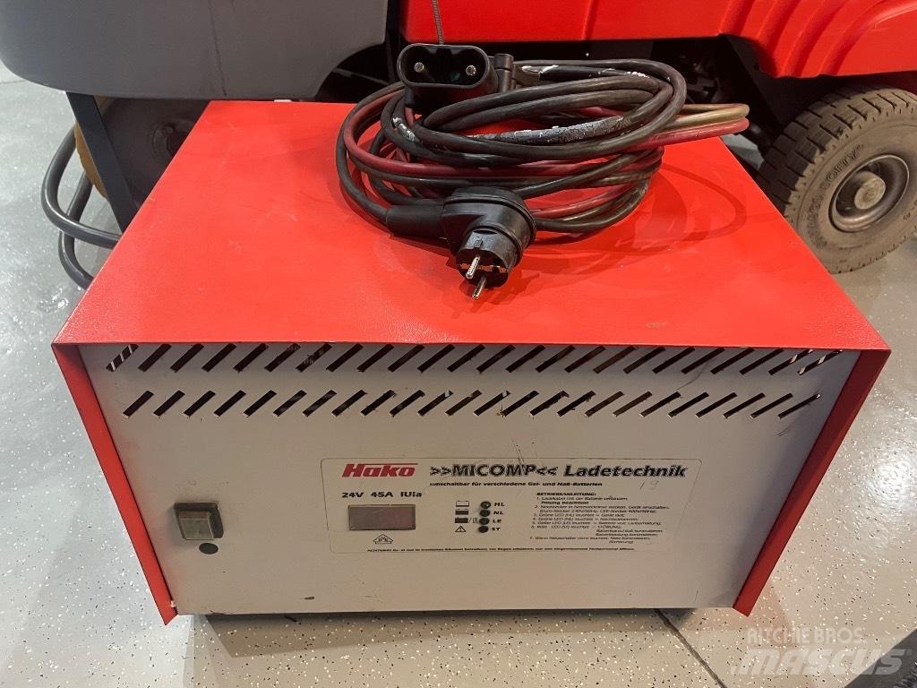 Hako B 750 R SOLD 도로 청소차