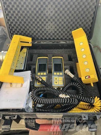 CAT AP 655D 아스팔트 포장장비