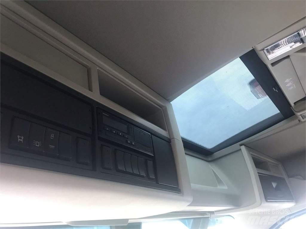 Volvo FM 420 6X2 새시 운전실 트럭