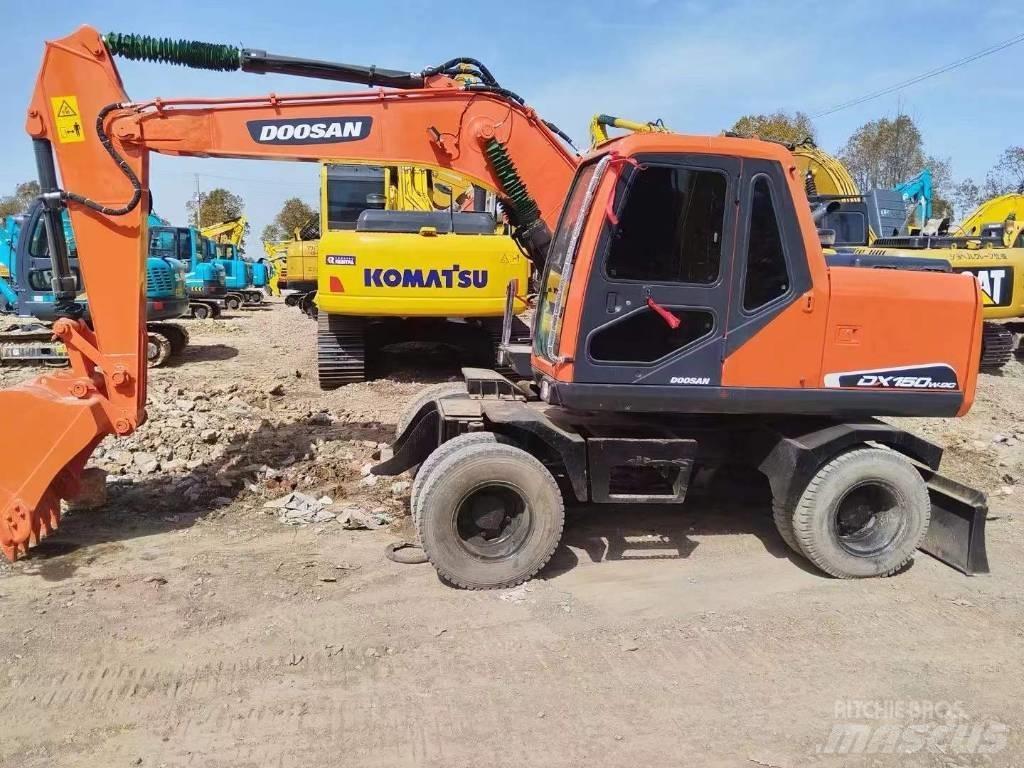 Doosan DX150W-9  휠 굴삭기