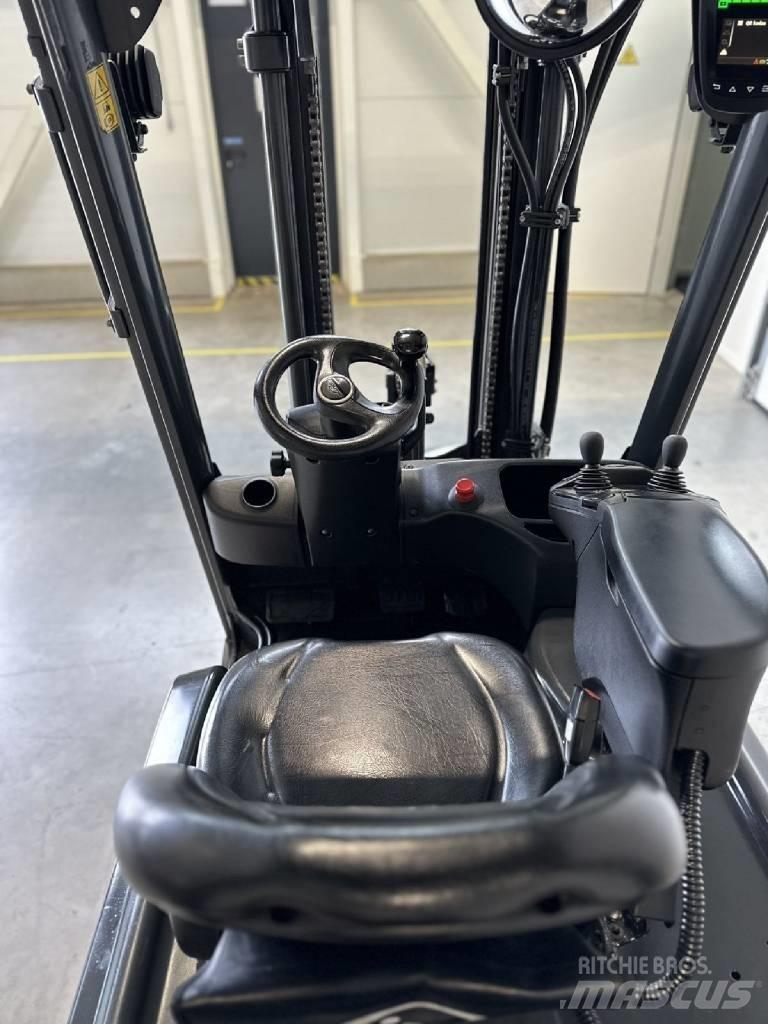 Linde E16H 전동 지게차