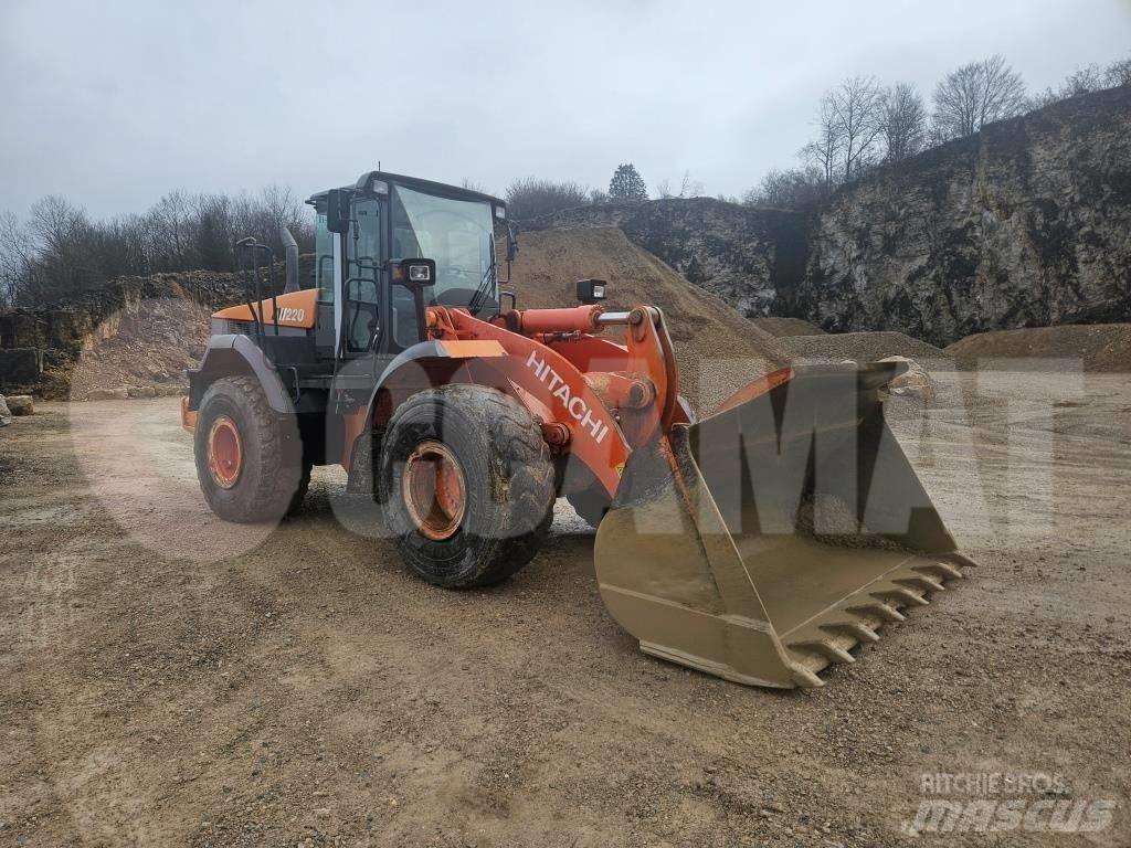 Hitachi ZW 220  휠로우더