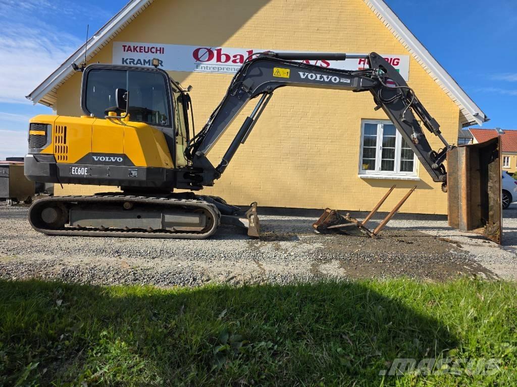 Volvo EC60E 중형굴삭기 7톤-28톤