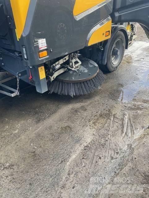 Schmidt Wasa 300+ 도로 청소차