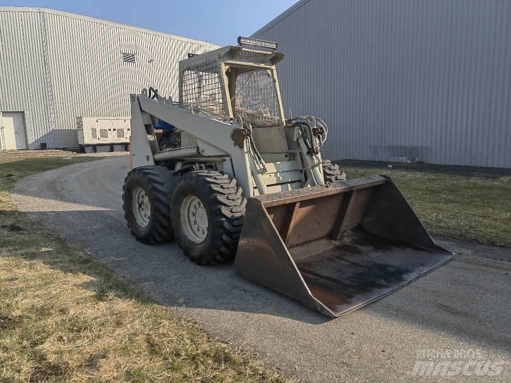 Bobcat M 970  스키드로더
