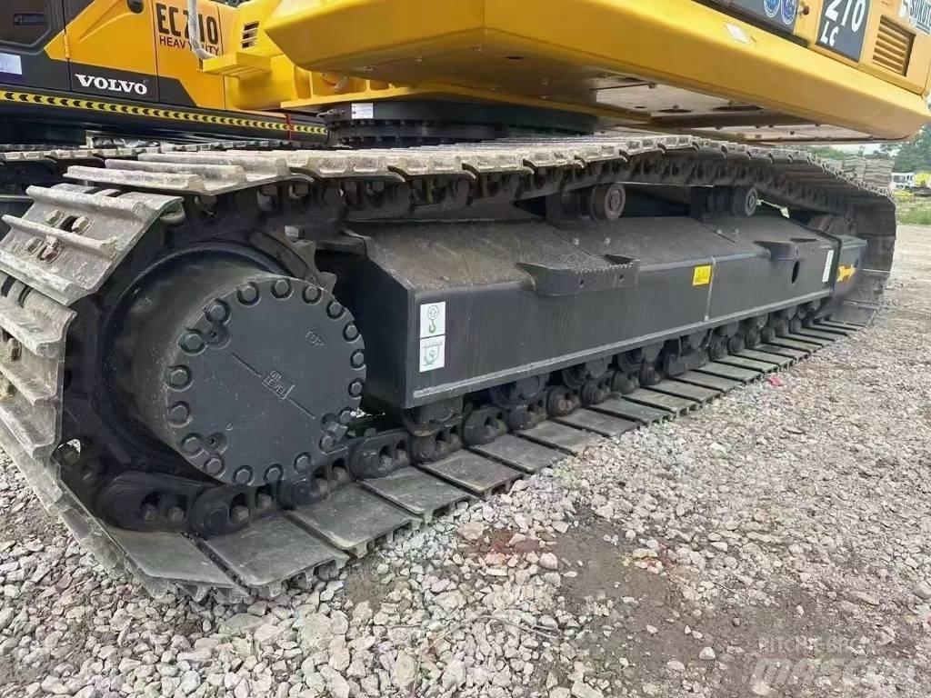 Komatsu 210-8 대형 굴삭기 29톤 이상