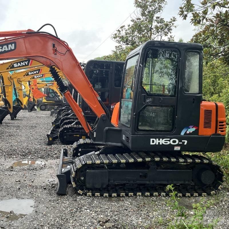 Doosan DH 60 소형 굴삭기 7톤 미만