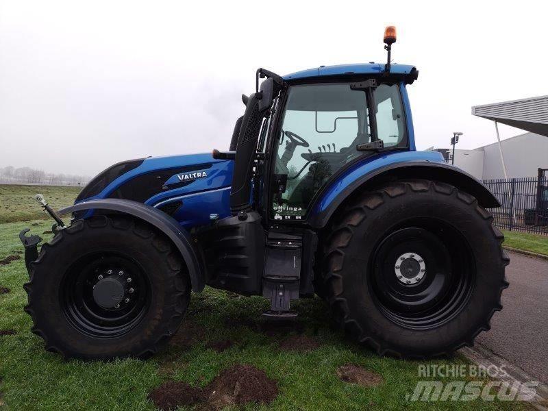 Valtra T 234 A 트랙터