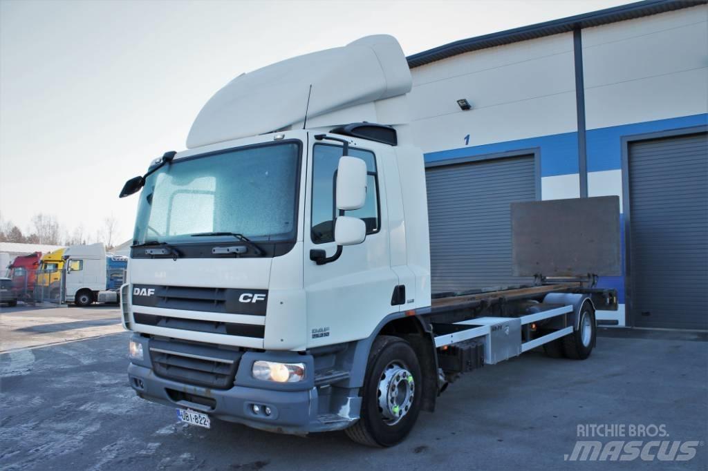 DAF CF75.310 케이블 리프트 탈착식 트럭