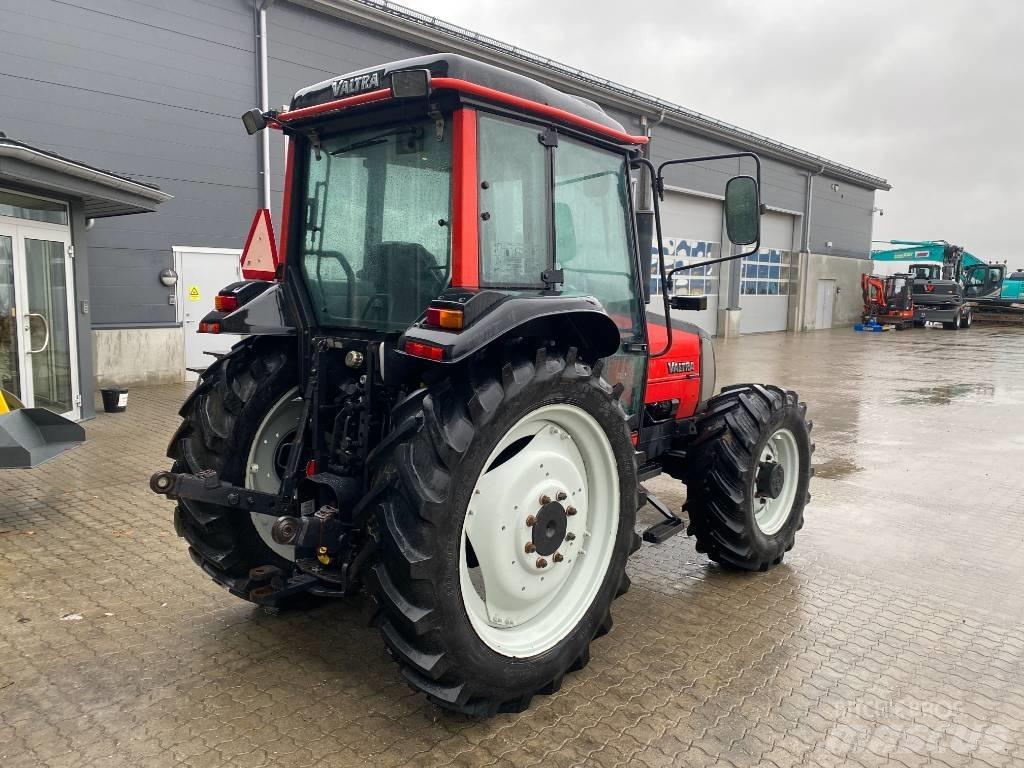 Valtra 700-4 트랙터