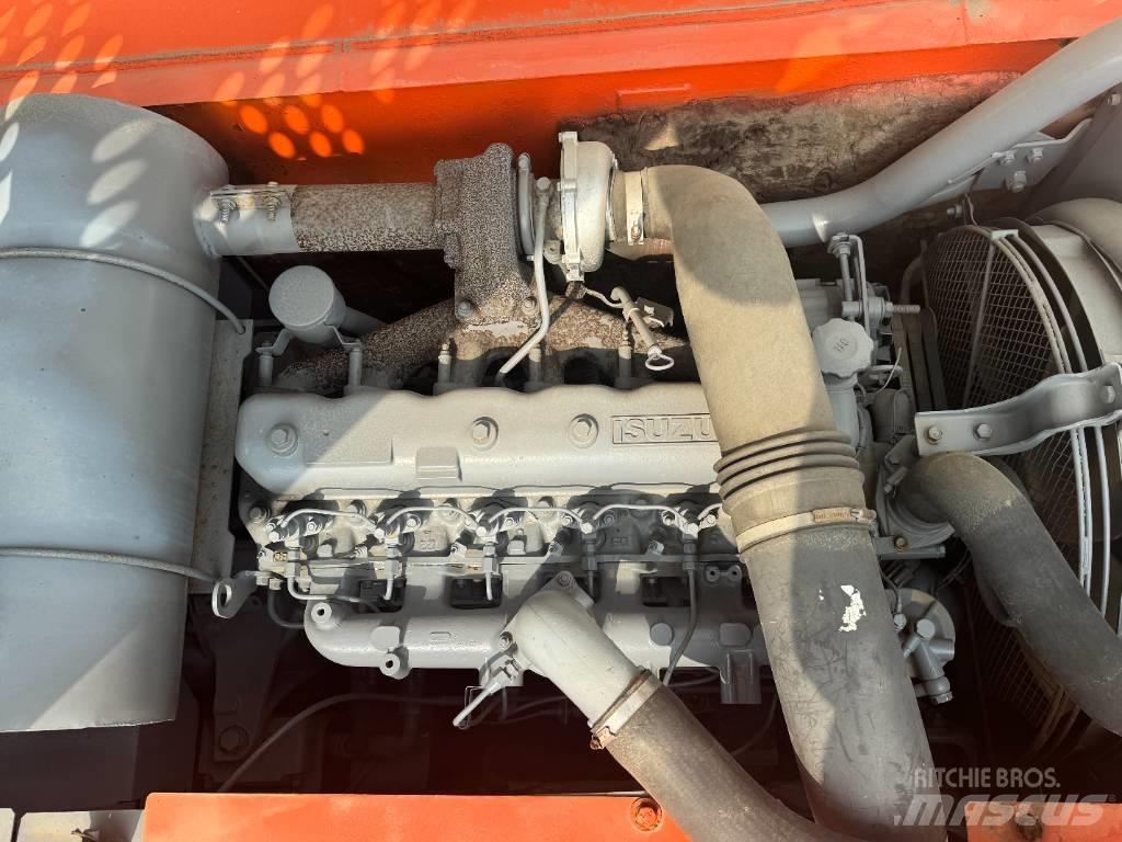 Hitachi ZX 240 대형 굴삭기 29톤 이상