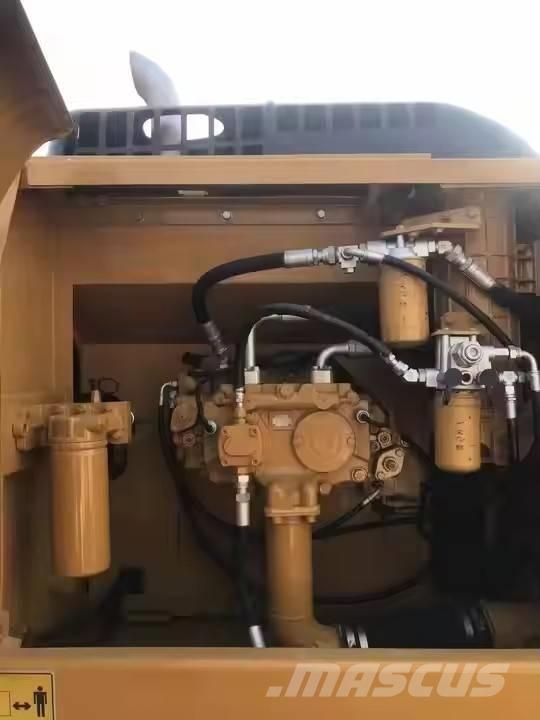 CAT 324 D 대형 굴삭기 29톤 이상