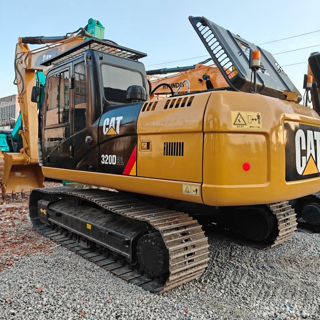 CAT 320D2L 대형 굴삭기 29톤 이상