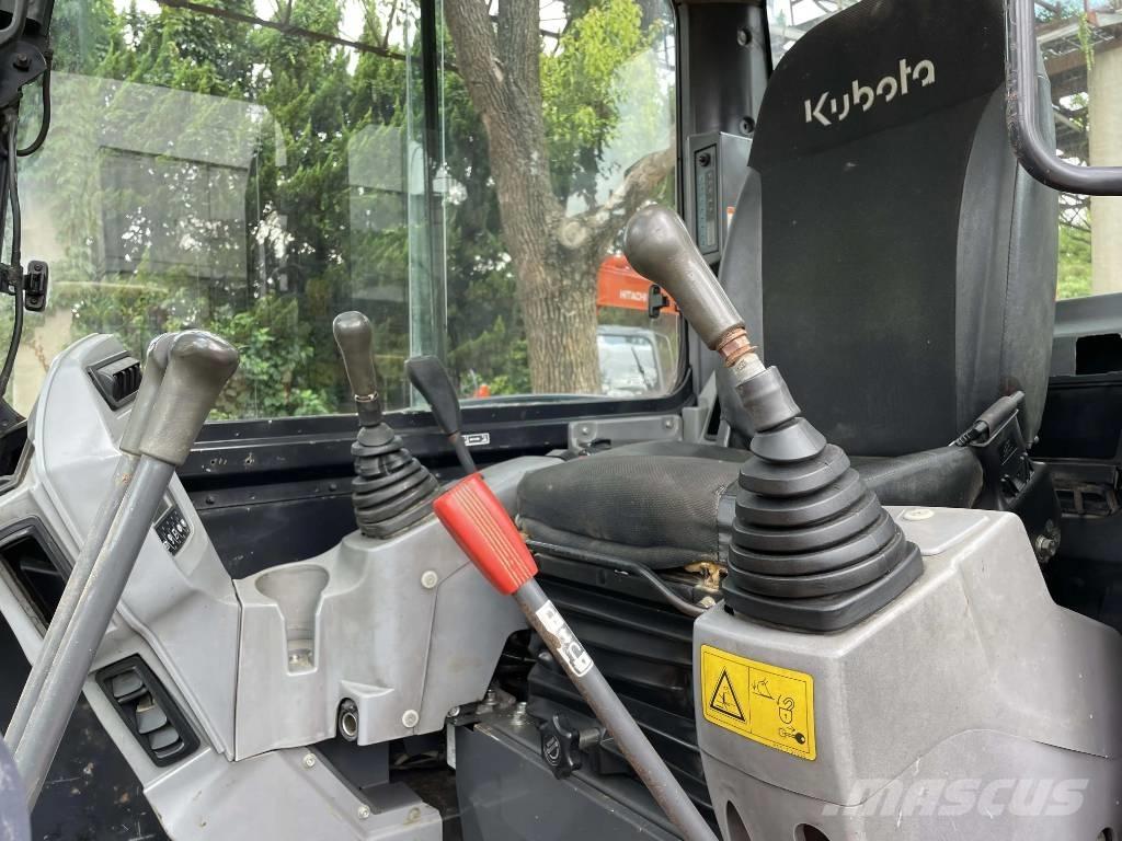 Kubota KX165-5 소형 굴삭기 7톤 미만