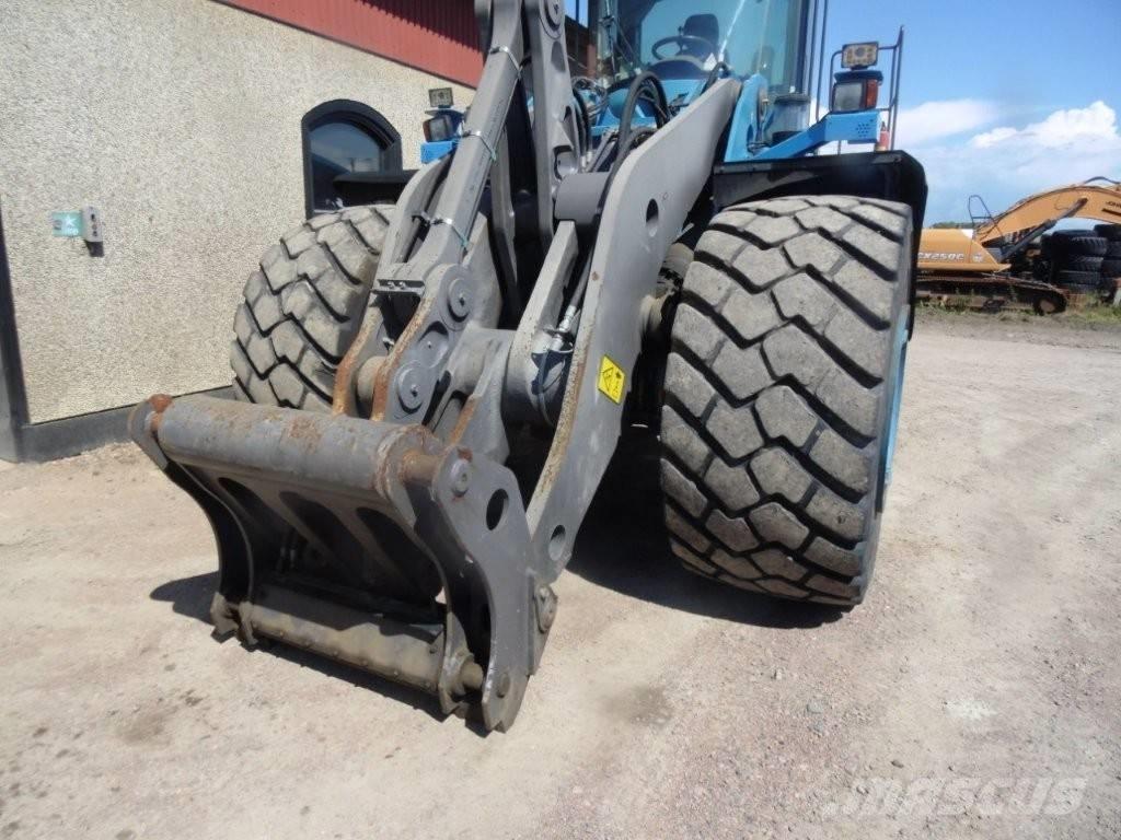Volvo L 220 G  휠로우더