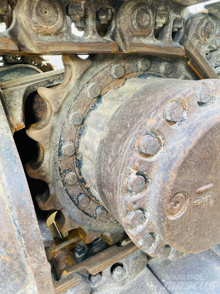 CAT 330 fln 대형 굴삭기 29톤 이상