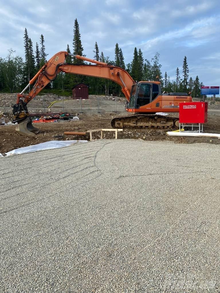 Doosan DX 255 대형 굴삭기 29톤 이상