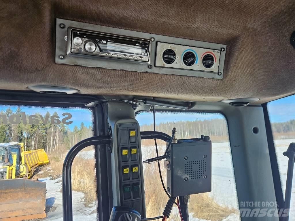 Valtra T 171 트랙터