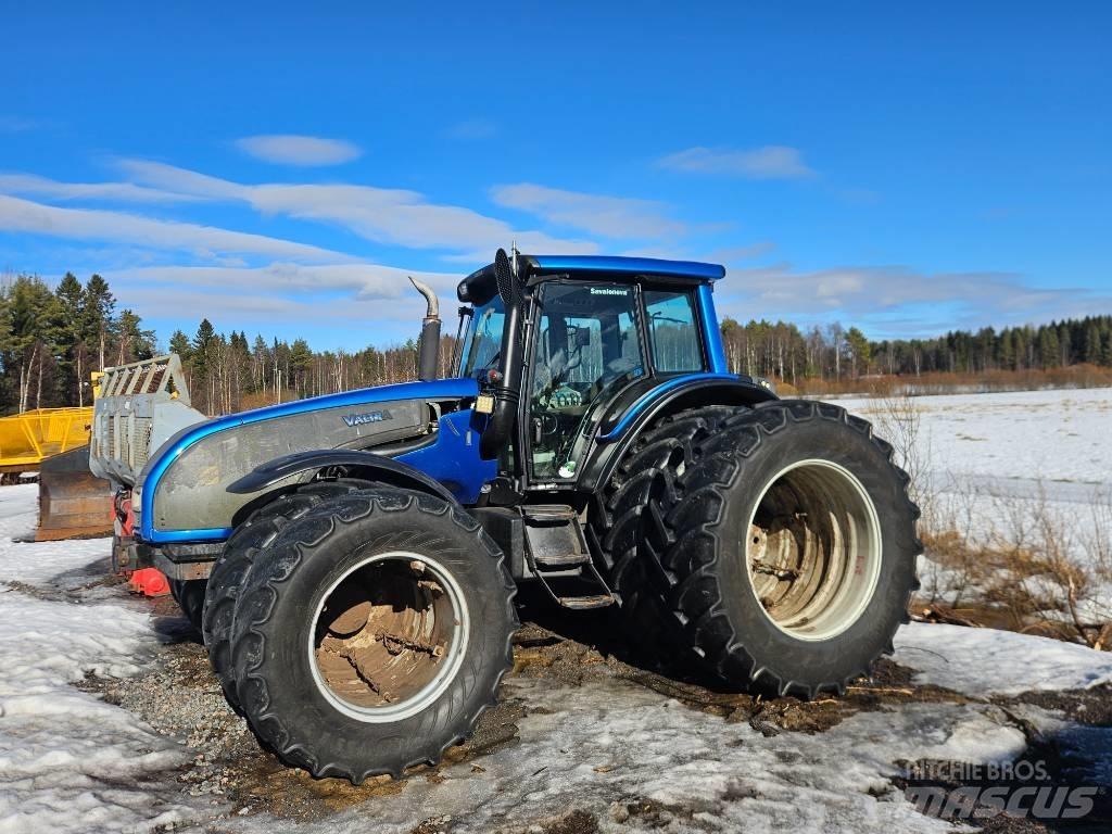 Valtra T 171 트랙터