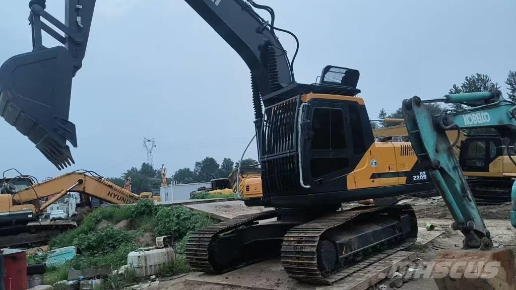 Hyundai HX220S 대형 굴삭기 29톤 이상