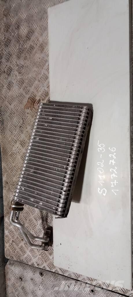 Scania R 440.   1772726 라디에이터