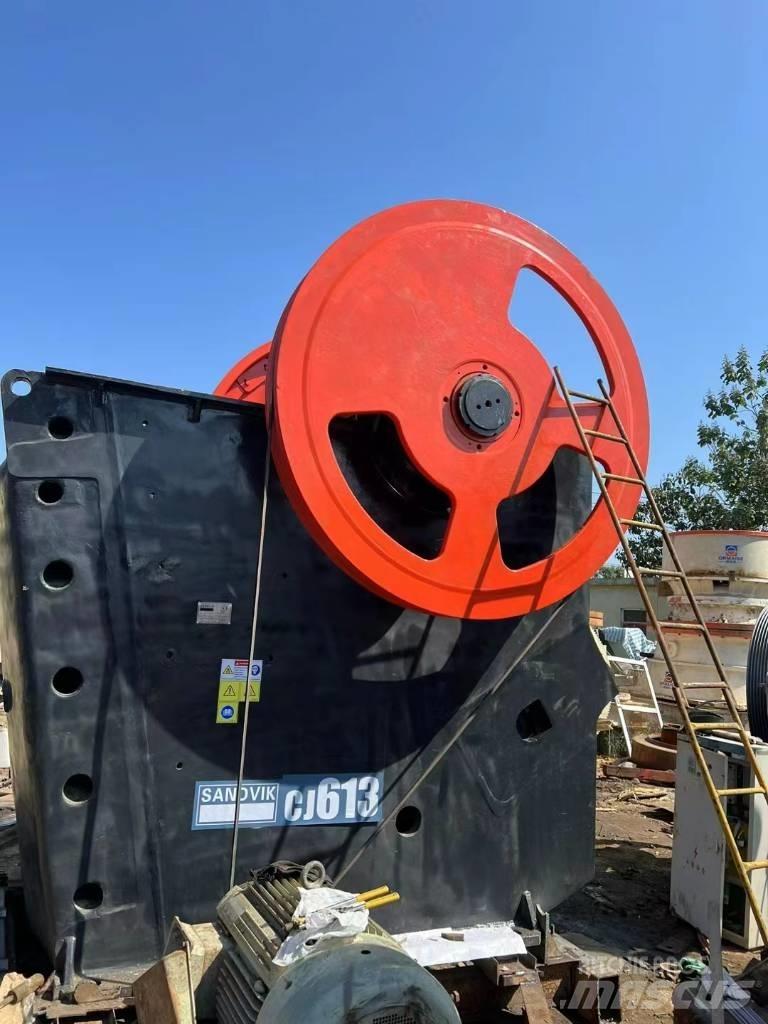 Sandvik CJ613 크러셔