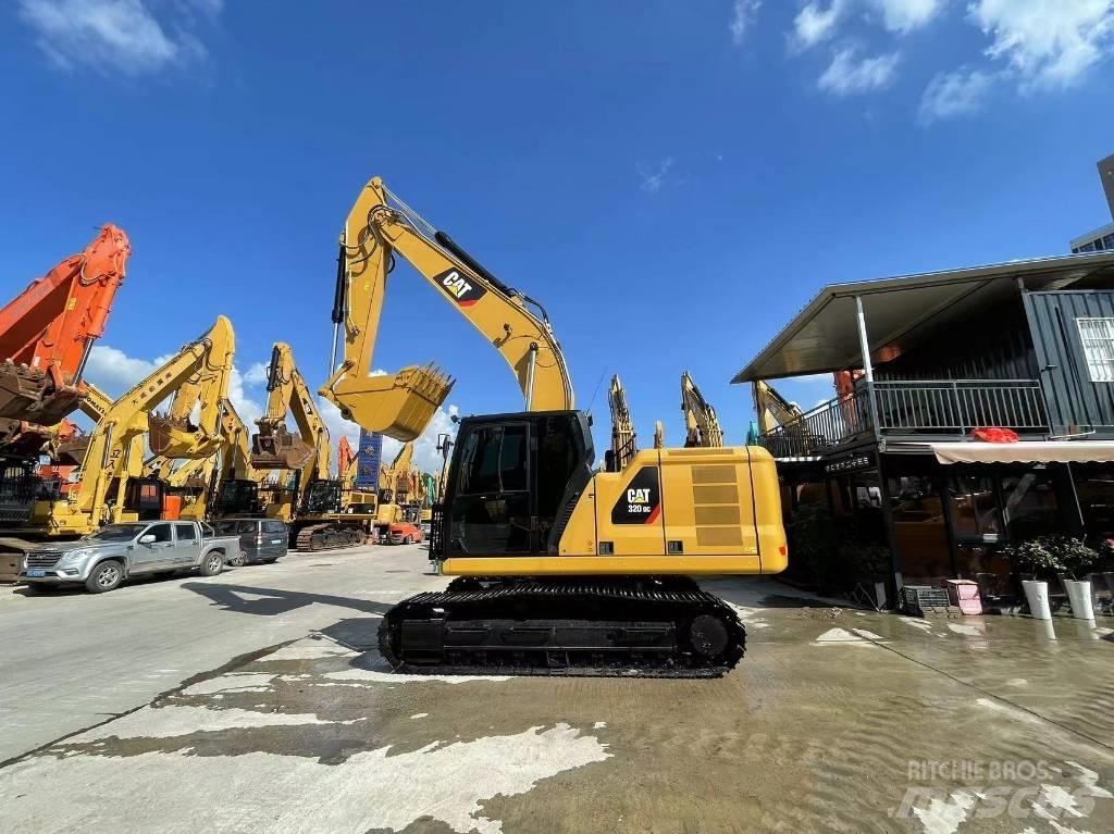 CAT 320GC 대형 굴삭기 29톤 이상