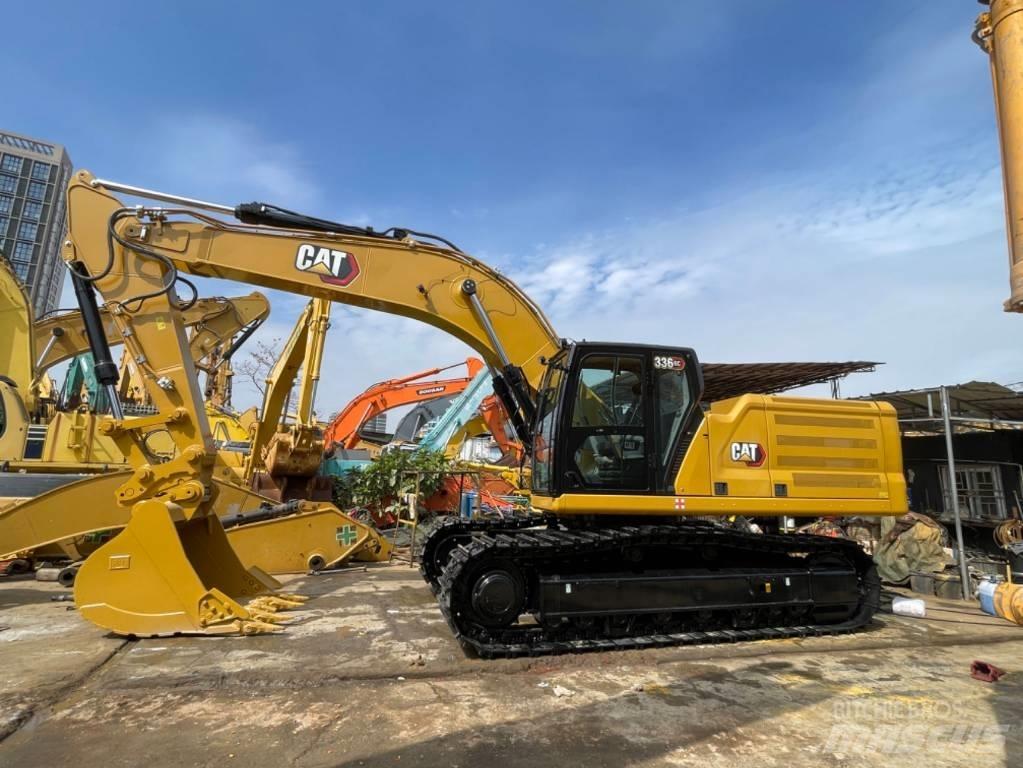 CAT 320GC 대형 굴삭기 29톤 이상