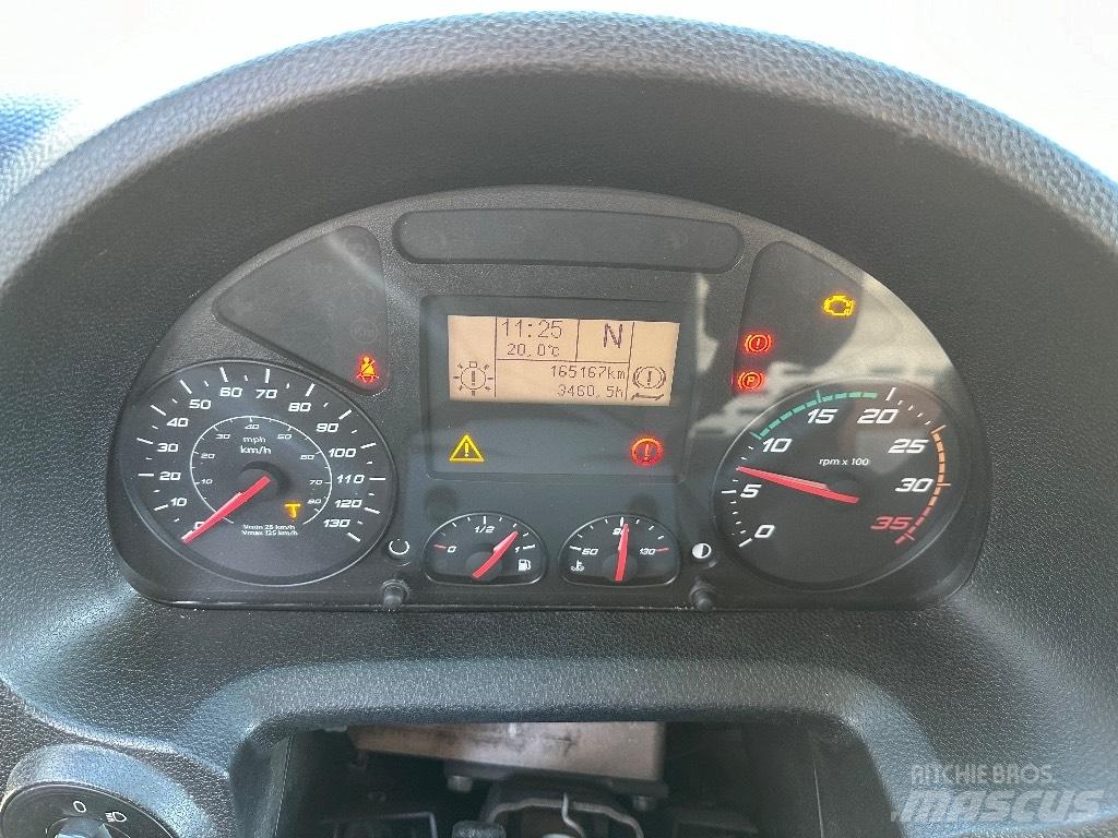 Iveco Eurocargo 120 탑차 트럭