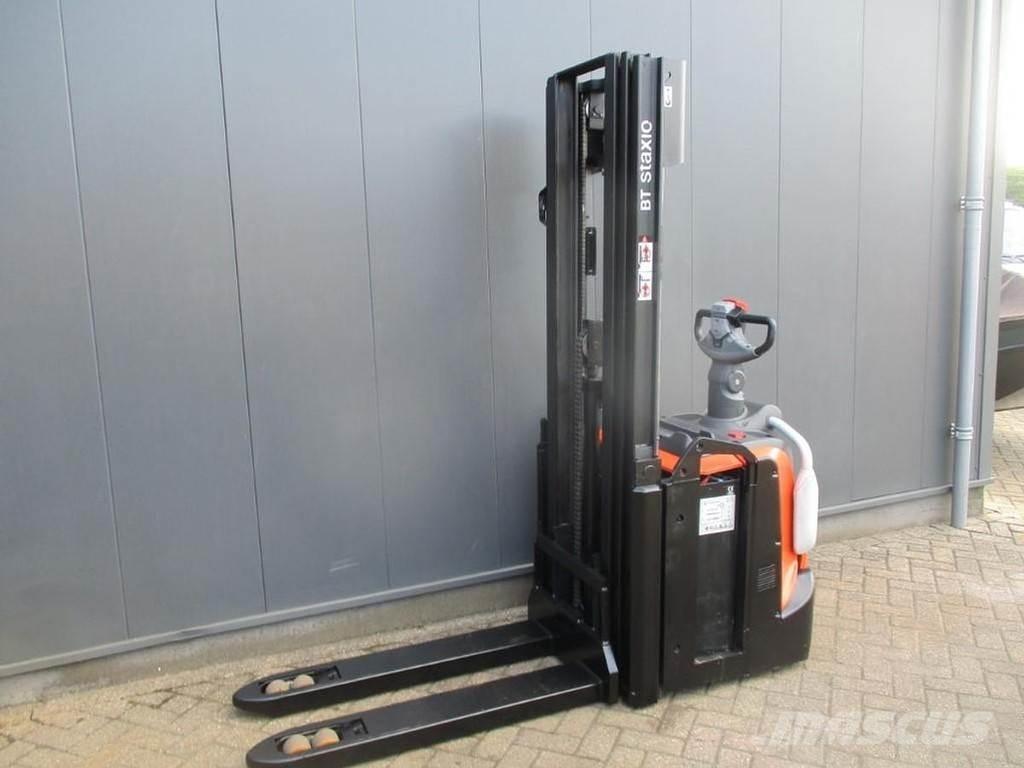 Toyota SPE 120L 포크리프트