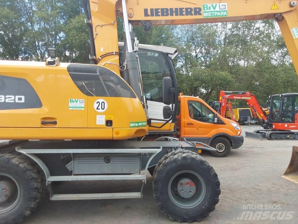 Liebherr A 920  휠 굴삭기