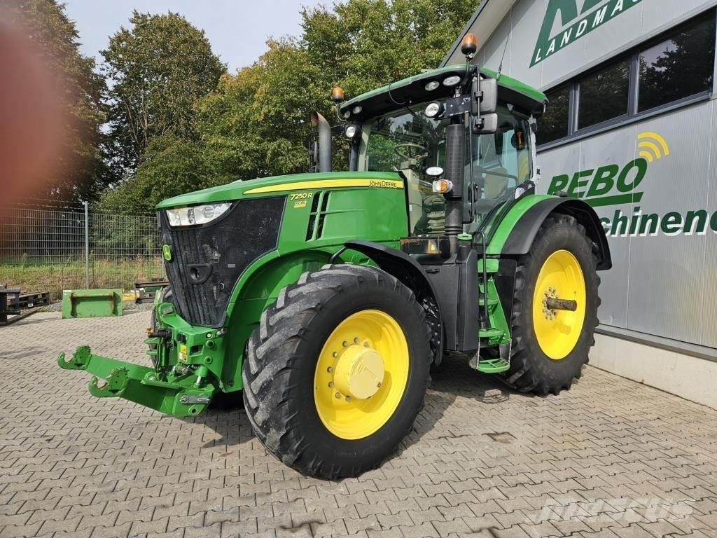 John Deere 7250R 트랙터