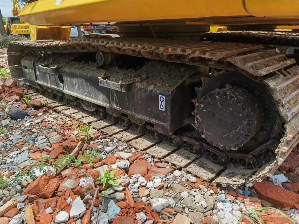 Komatsu PC 130 LC-7 대형 굴삭기 29톤 이상