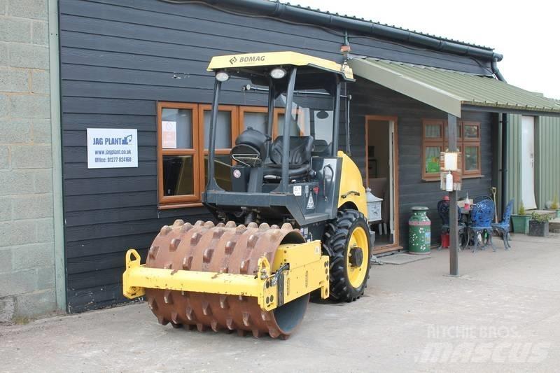 Bomag BW 124 P D H-5 싱글 드럼 롤러