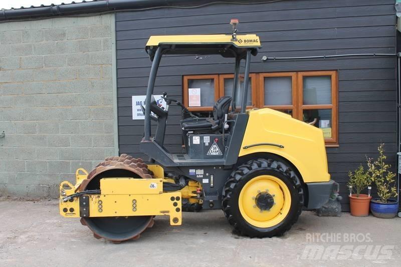 Bomag BW 124 P D H-5 싱글 드럼 롤러