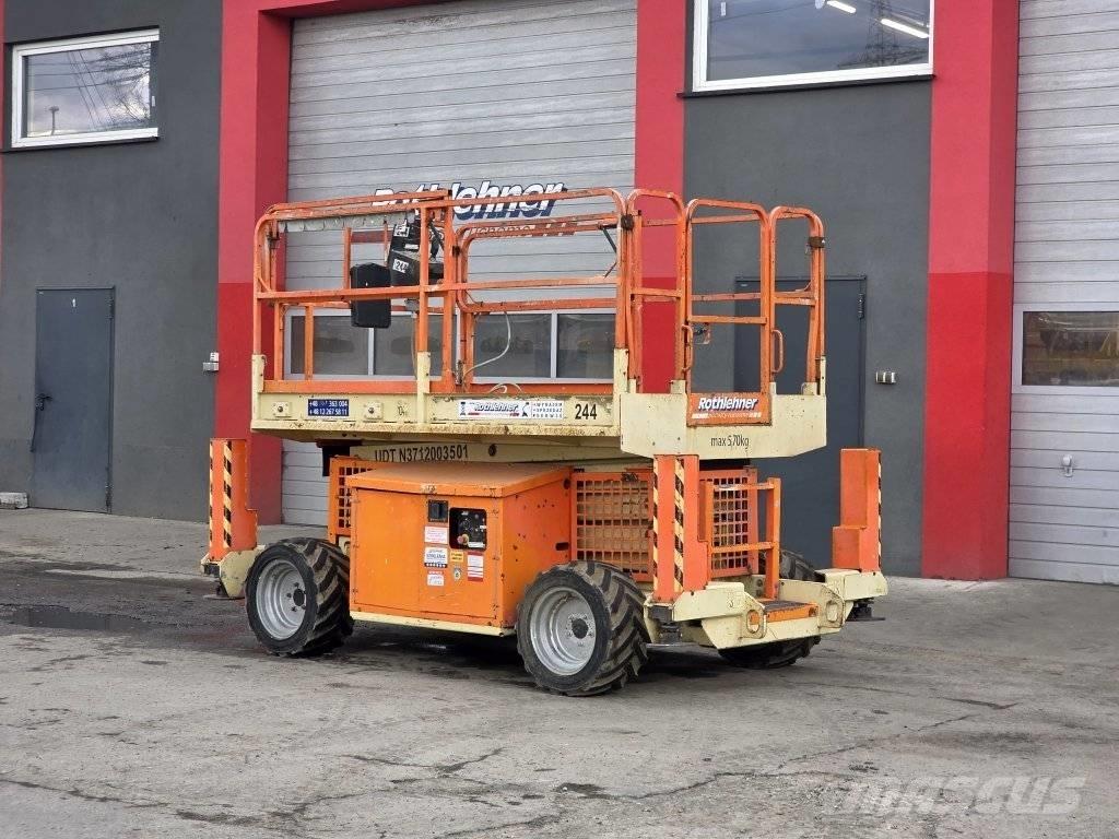 JLG 260 MRT 가위형 리프트