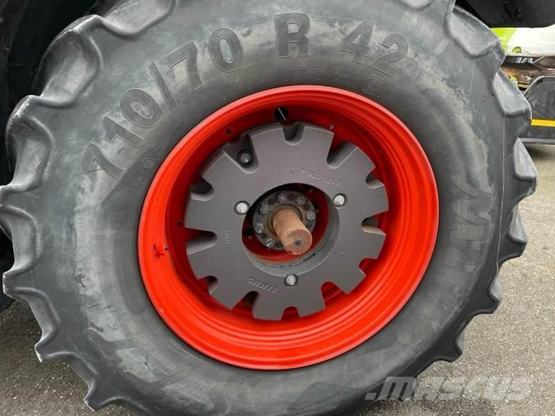 CLAAS Axion 870 트랙터