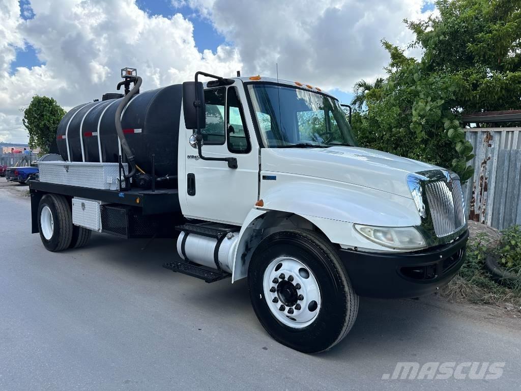 International 4300 콤비/진공 트럭