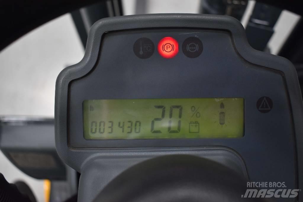 Jungheinrich EFG 110 전동 지게차