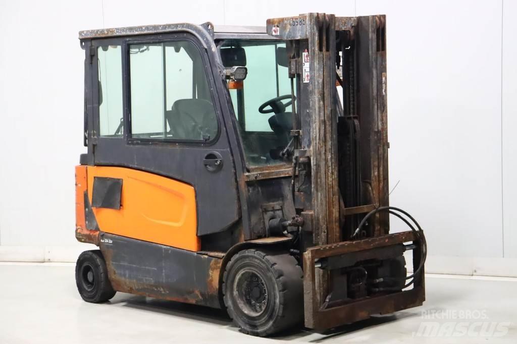 Doosan B35X-7 전동 지게차