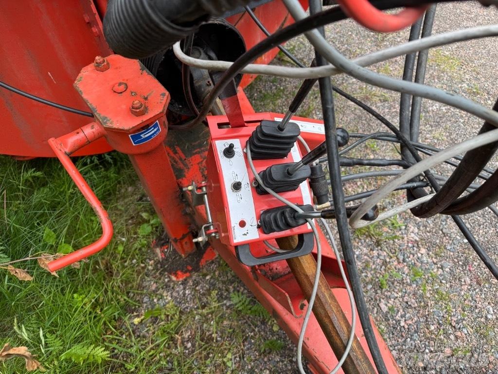 Kuhn Primor 3560 베일 분쇄기, 절단기 및 언롤러