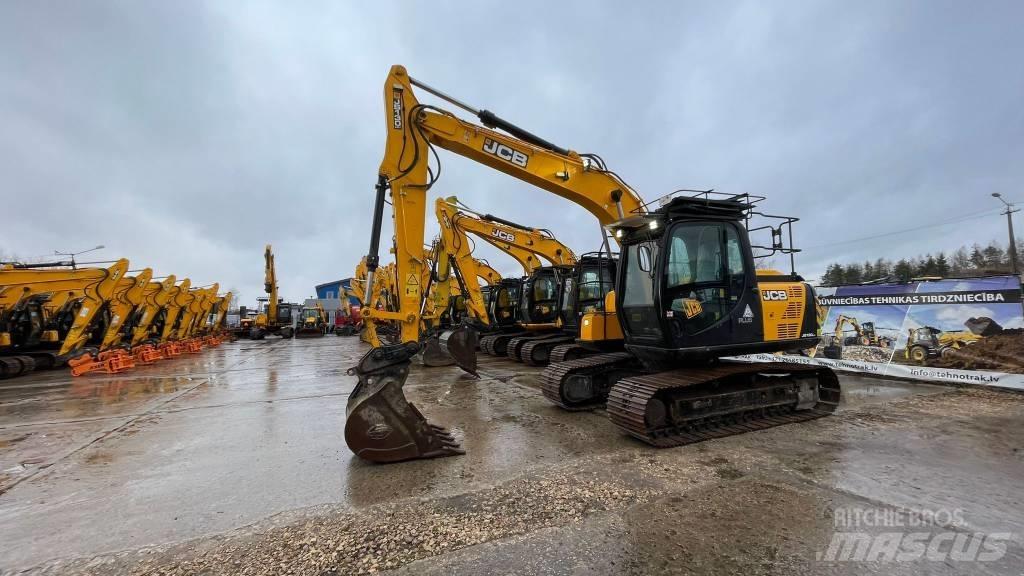 JCB JS 130 LC 대형 굴삭기 29톤 이상