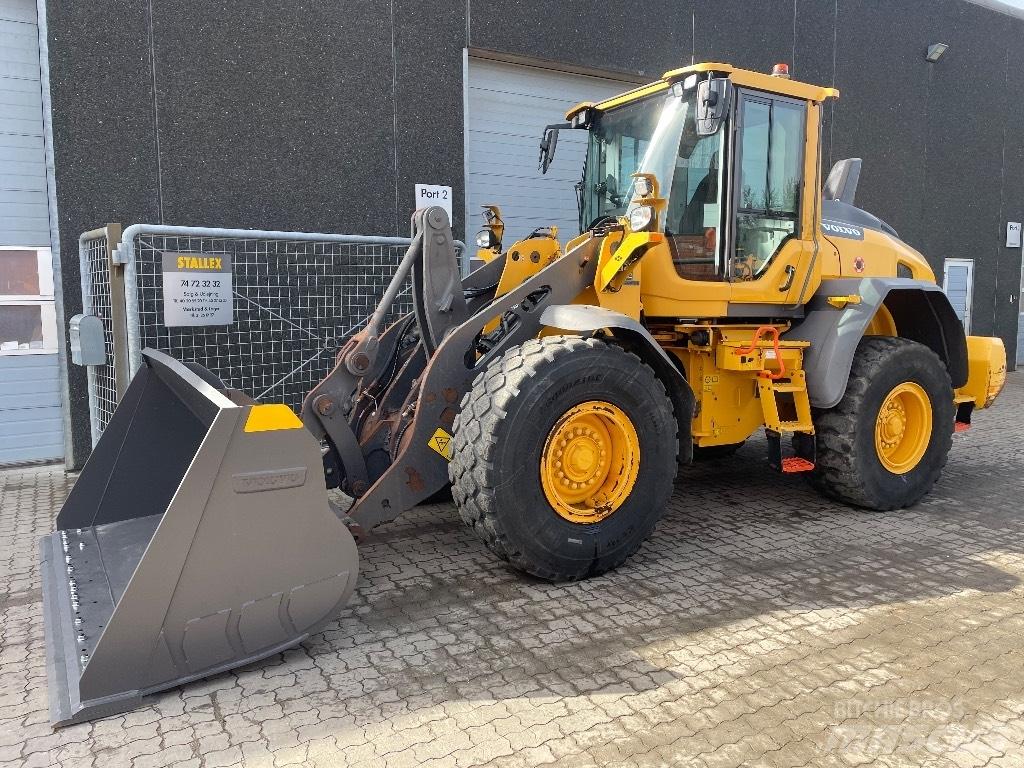 Volvo L90H  휠로우더