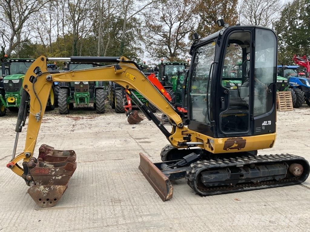 CAT 302.7 D CR 소형 굴삭기 7톤 미만