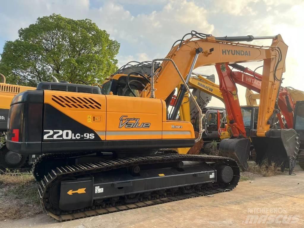 Hyundai R220LC-9S 대형 굴삭기 29톤 이상