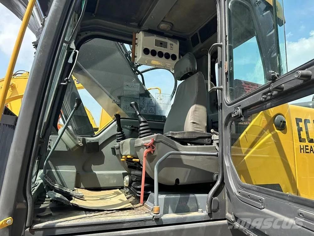 Volvo EC240D 대형 굴삭기 29톤 이상
