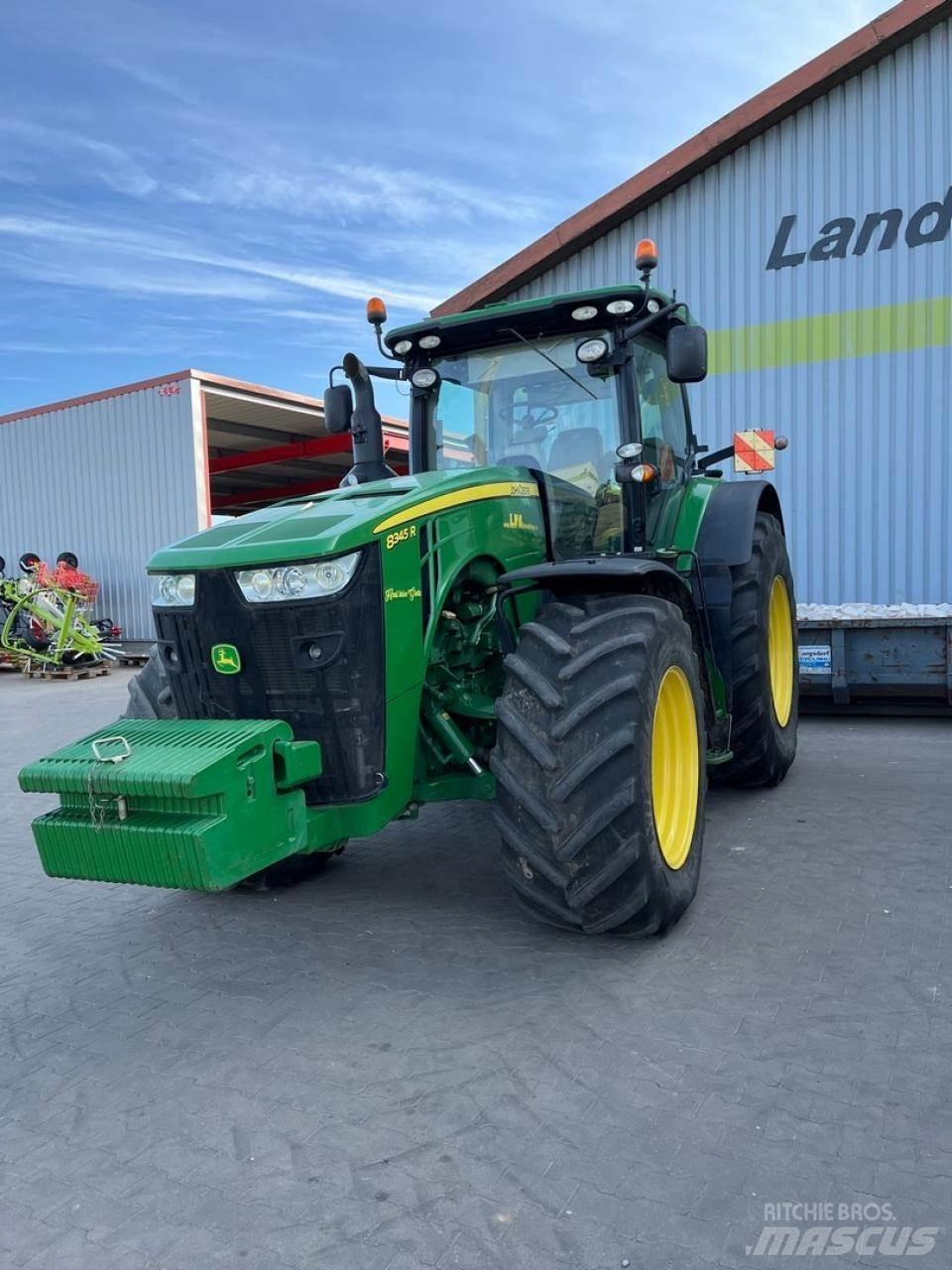 John Deere 8345R 트랙터